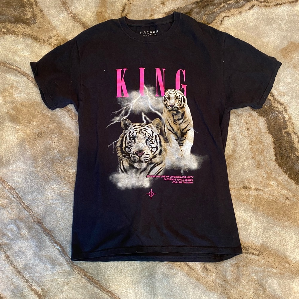 Pacsun Graphic Tee Size M